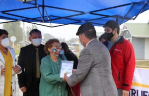 Año nuevo casa nueva; 140 familias de Pitrufquén recibieron las llaves de su casa propia