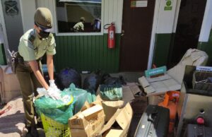 Carabineros de Padre Las Casas Detiene a Dos Sujetos por Robo a Camión de Mudanzas