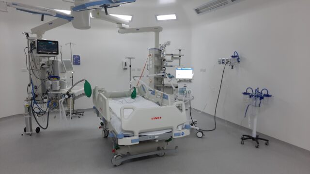 Complejo Asistencial Padre Las Casas sumará más camas críticas ante alza de contagios de COVID-19