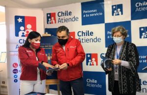 Lanzan guía gratuita en La Araucanía: Estos son los principales beneficios que las personas mayores pueden acceder en el Estado