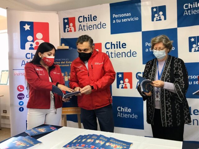 Lanzan guía gratuita en La Araucanía: Estos son los principales beneficios que las personas mayores pueden acceder en el Estado