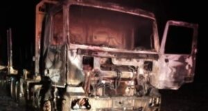 Tres camiones destruidos dejó ataque incendiario en la ruta Imperial-Carahue