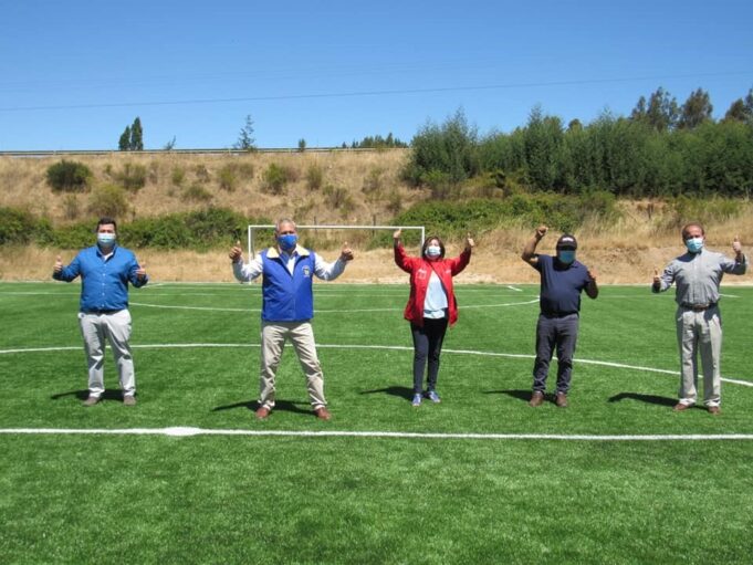 Comunidad de Los Sauces Cuenta con Nueva Cancha de Pasto Sintético
