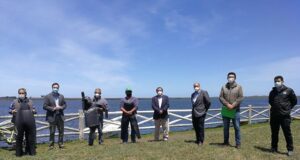 Pequeños acuicultores de La Araucanía reciben trajes de buceo para cultivo de choro maltón