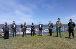 Pequeños acuicultores de La Araucanía reciben trajes de buceo para cultivo de choro maltón