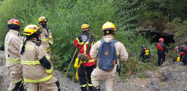 Bomberos Continúa la Búsqueda de Hombre Desaparecido en las Aguas del Río Trancura