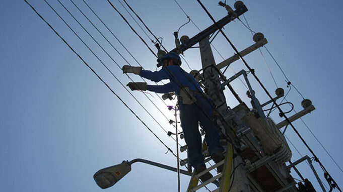 Falla en Línea de Transmisión Afectó a Varias Comunas de la Provincia de Cautín
