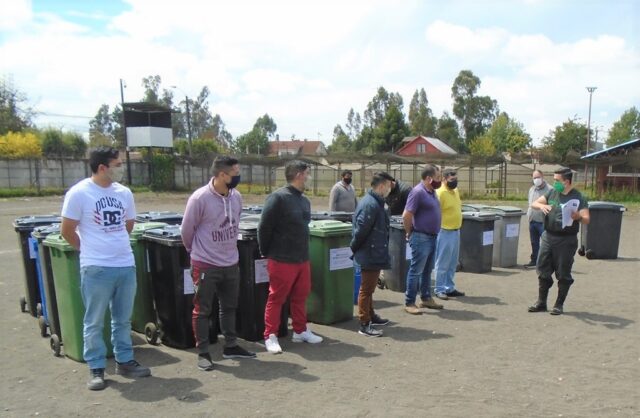 Unidad Penal De Pitrufquén Clasifica Residuos Para Su Posterior Reciclaje