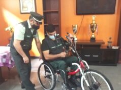 Gendarmería Entrega Silla De Ruedas “Hand Cycle” A Funcionario De Collipulli