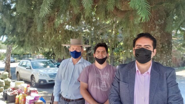 Apoderados de Colegio Epu klei De Licanray Reciben Respaldo Parlamentario