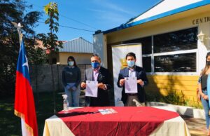 INJUV Araucanía Firma Acuerdo De Colaboración Con Municipio De Los Sauces Para La Creación De Oficina La Juventud