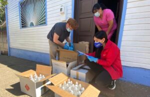 SENAMA continúa entregando elementos de protección personal a ELEAM en La Araucanía