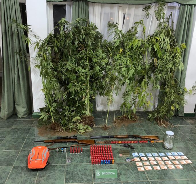 Detienen a hombre que habría disparado contra casa y vehículos en Pitrufquén; incautan droga y armas