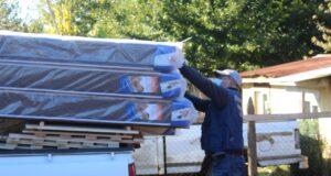 Programa “un niño y una cama” avanza en Gorbea