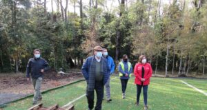 Avanzan obras de Museo de la Pesca y nueva cancha sintética en Parque Deportivo Municipal de Pucón