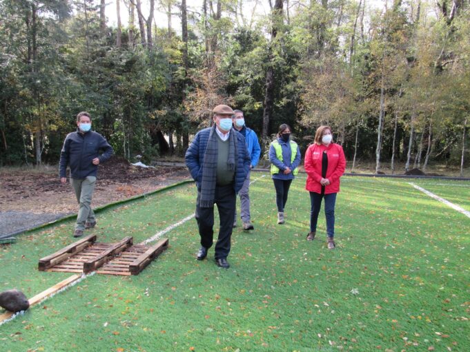 Avanzan obras de Museo de la Pesca y nueva cancha sintética en Parque Deportivo Municipal de Pucón