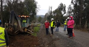 Inspeccionan Obras de Asfalto Del Camino Los Galpones-Quinque de Pitrufquén
