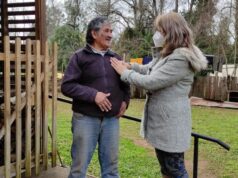 Adultos mayores de sector rural de Pitrufquén son favorecidos con importante ayuda social