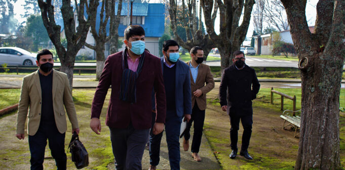 Todos de Gorbea: 6 son los nuevos funcionarios directivos que asumen junto al alcalde