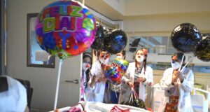 Hospital Regional de Temuco celebró el Día del Niño y Niña con emocionante visita a pacientes