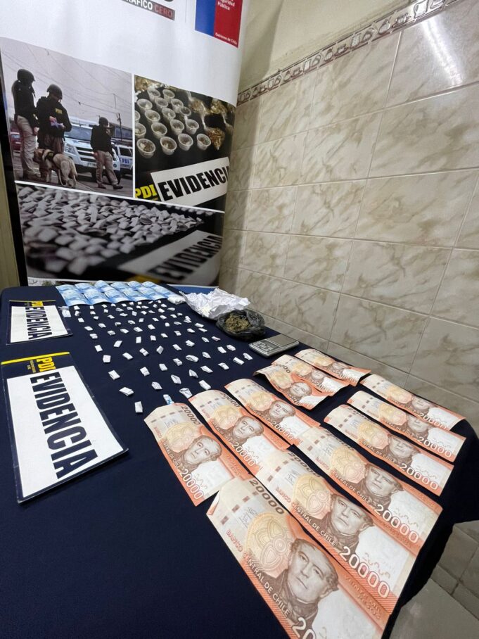 Tres hombres detenidos por microtráfico de drogas en Chol Chol