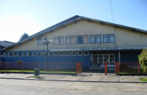 Deportistas de Pitrufquén preocupados por mal estado del gimnasio municipal