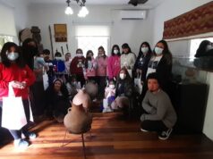 Estudiantes de Escuela Los Perales visitan Museo Sergio San Martín de Gorbea