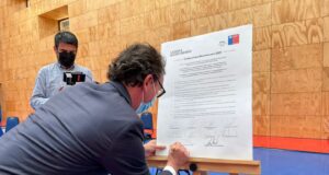 Firman compromiso Bicentenario por educación de excelencia del liceo Ciencias y Humanidades