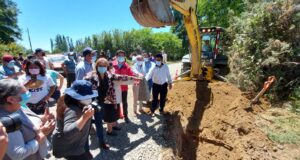 Inician obras de pavimentación de camino rural de Freire