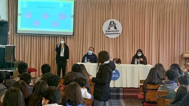 Seguridad Pública de Pitrufquén realiza charla sobre violencia en el pololeo