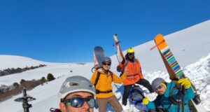 Guías de montaña logran rescatar con vida a dos personas que gritaban por auxilio en Icalma