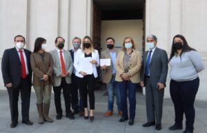 Diputado Henry Leal acude a La Moneda para solicitarle al Presidente Boric aumentar monto de la Pensión Garantizada Universal