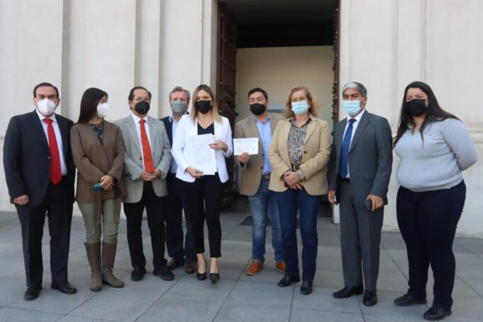 Diputado Henry Leal acude a La Moneda para solicitarle al Presidente Boric aumentar monto de la Pensión Garantizada Universal