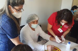 Realizan operativo de vacunación y examen médico preventivo en Quillayes-Surlat de Pitrufquén