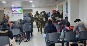 Carabineros realiza operativo social por ola de frío en Temuco