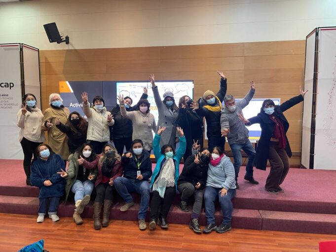 Emprendedores de Villarrica se capacitan para liderar cursos en la comuna