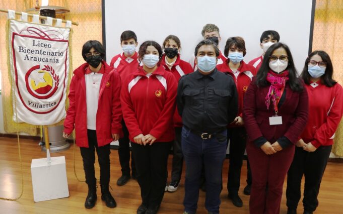 Estudiantes se sumaron con entusiasmo a los festejos por los patrimonios de Villarrica