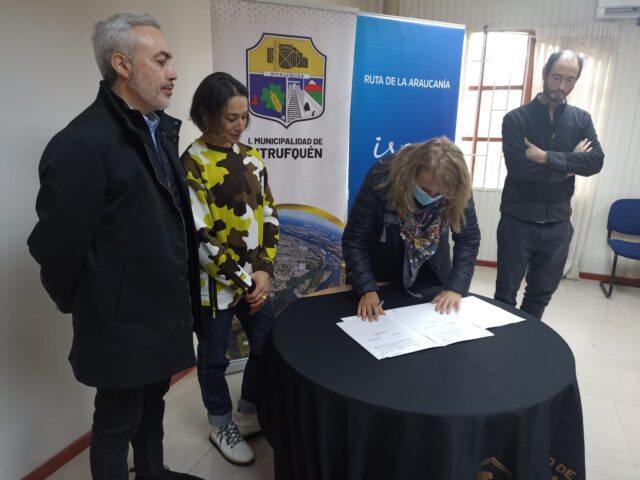 ISA INTERVIAL y Fundación Plades firman convenio de colaboración con la Municipalidad de Pitrufquén