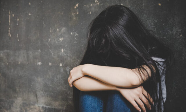 Madre denuncia que su hija estaría siendo víctima de bullying en escuela de Gorbea; habría intentando suicidarse