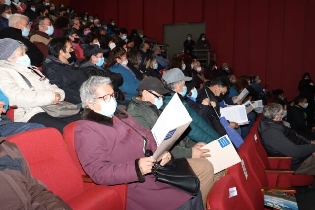 170 familias de Villarrica reciben sus títulos de dominio