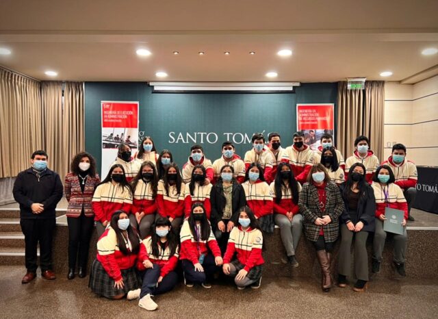 Área de Administración Santo Tomás Temuco finaliza con éxito proceso de alternancia con Complejo Educacional Monseñor Guillermo Hartl