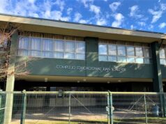 Estudiantes del Liceo de Freire se manifiestan por diferentes temas: establecimiento responde