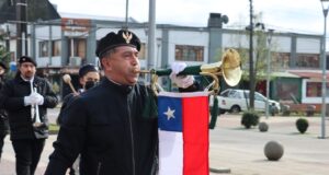 Orfeón Comunal homenajea la bandera por las calles de Villarrica