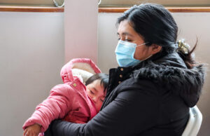 Premiaron a mamás del Cesfam Villarrica que amamantaron por más de 6 meses