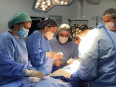 Complejo Asistencial Padre Las Casas realiza primera cirugía de masculinización torácica a paciente transgénero