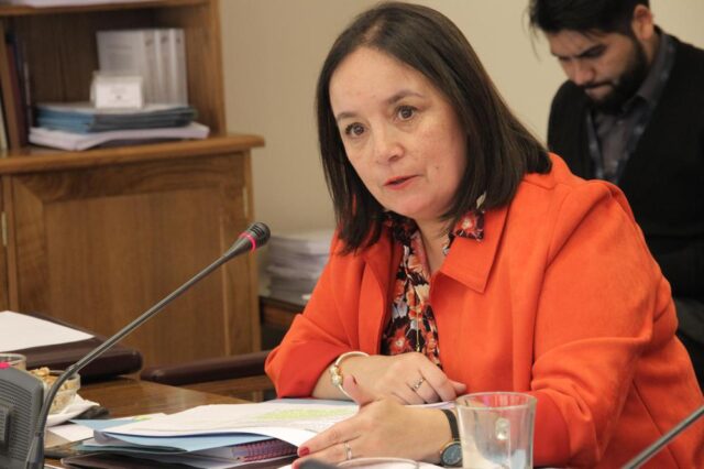 Senadora Carmen Gloria Aravena: “Antes de sumarnos precipitadamente a un nuevo acuerdo constitucional, en Chile Vamos tenemos que exigirle al gobierno que frene la violencia que afecta al país”