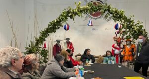 Adultos mayores de Villarrica participan de talleres de Reciclaje y Roles