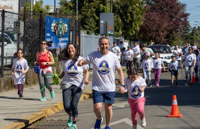 600 competidores participaron de la Corrida Familiar Centenario del Colegio Bautista Temuco