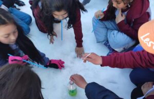 Estudiantes de la escuela Reserva Rain de Pitrufquén disfrutaron de jornada pedagógica y recreativa en la nieve