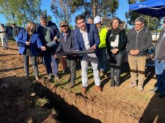 Instalan primer tubo del nuevo sistema de agua potable rural en sector rural de Padre Las Casas